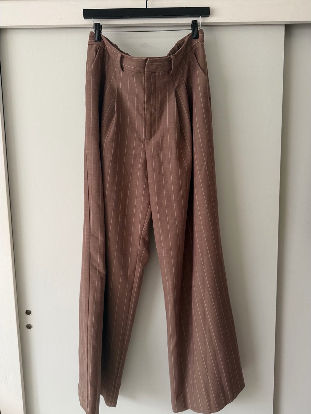 THE AVERY PLEATED WIDE-LEG TROUSERS BY MAEVE ​